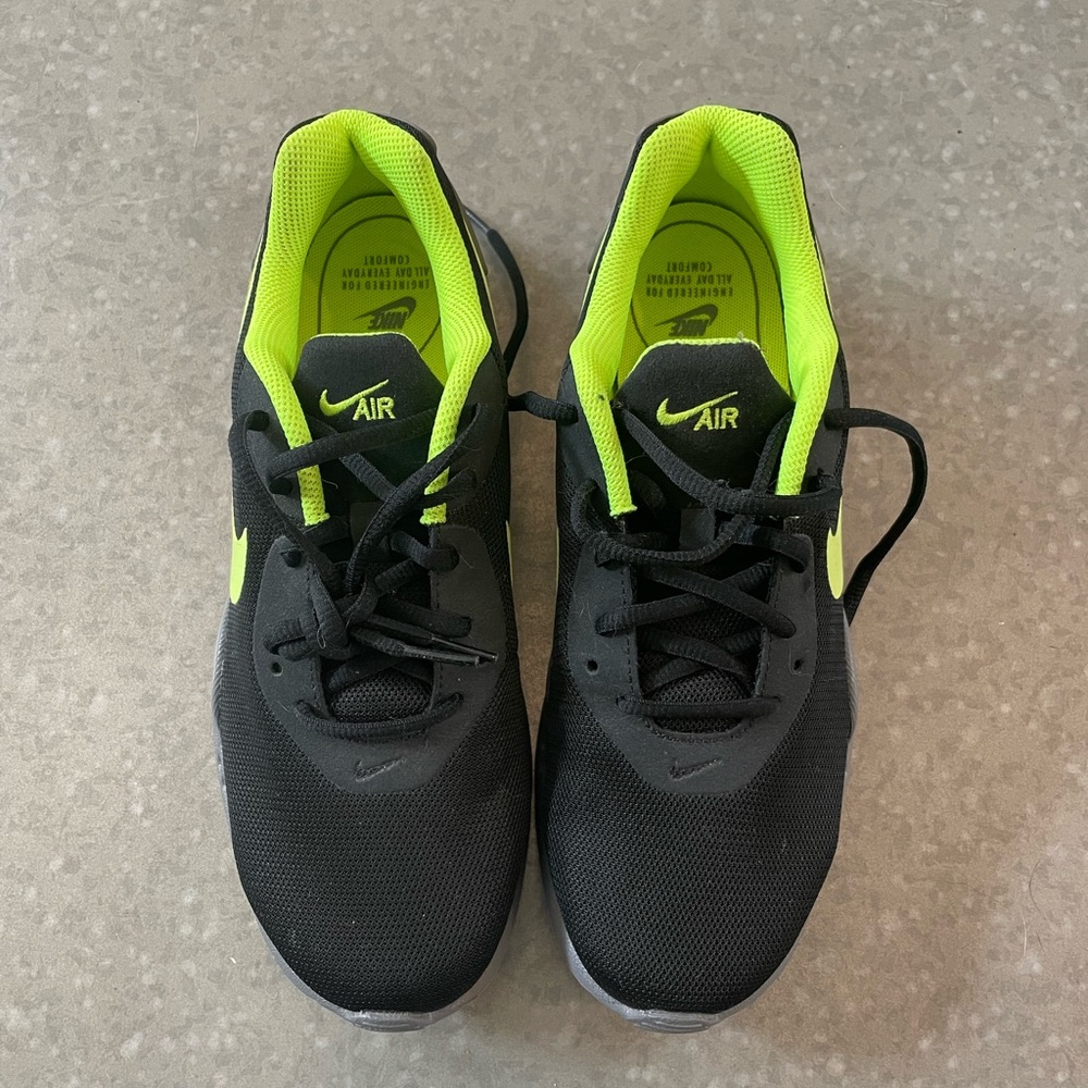 SOLD Like new Nike Air shoes